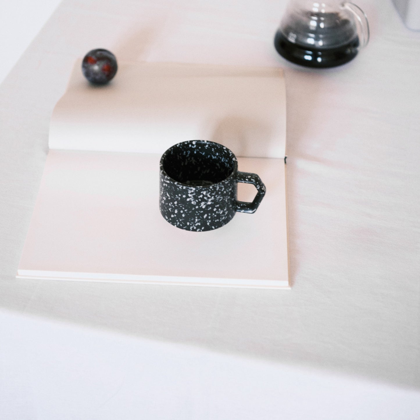 CHIPS Stacking Mug 280ml - Black Splash