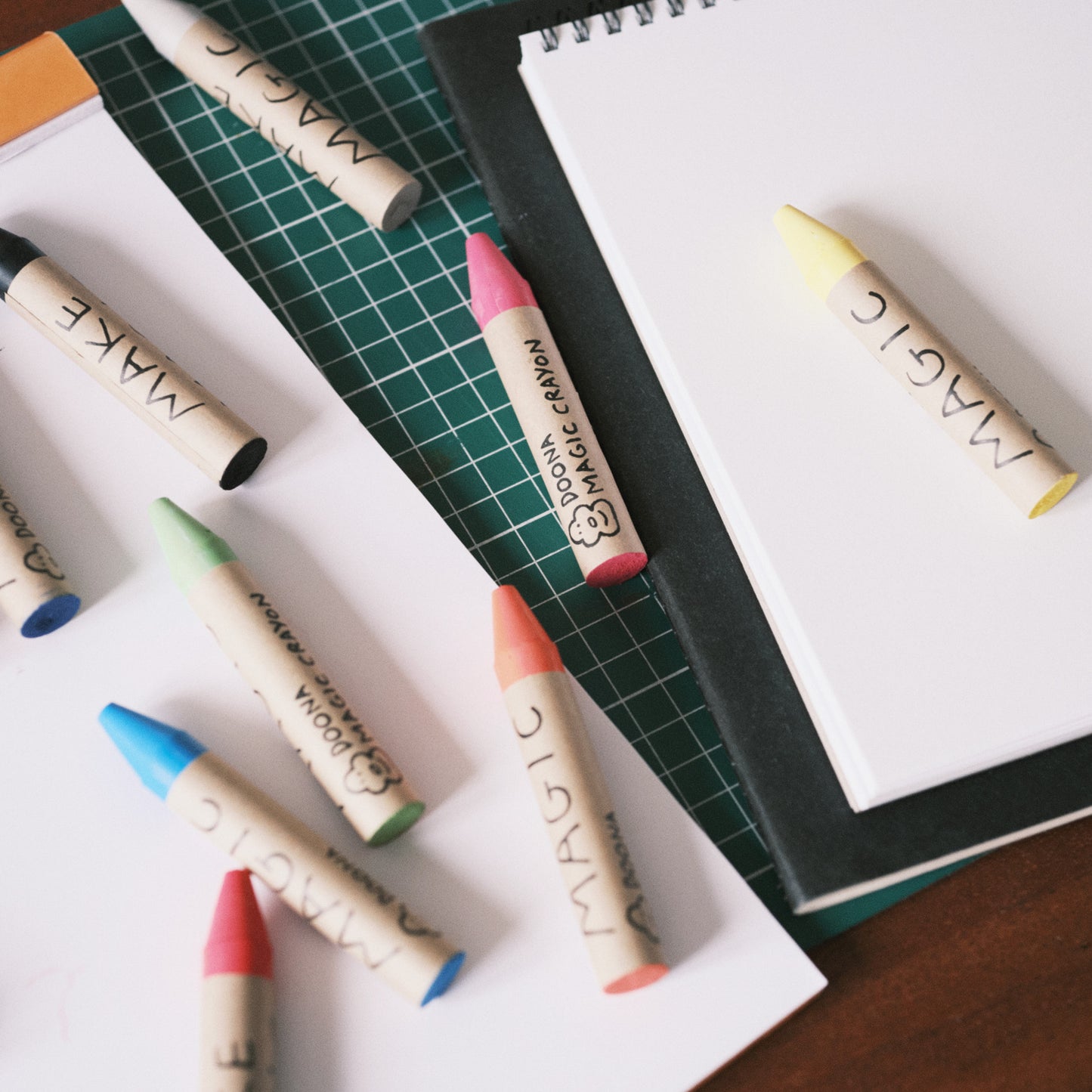 WOSET Doona's Magic Crayons